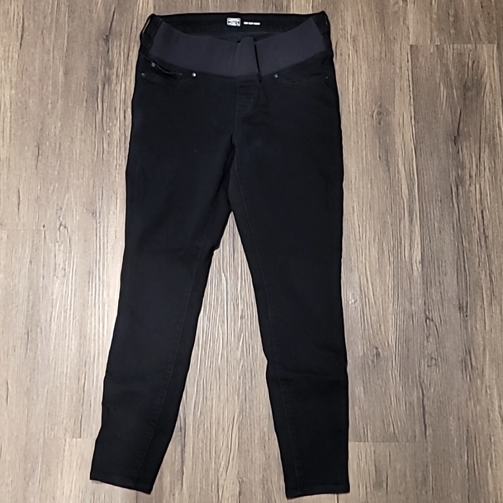 Levi's Baby Bump Jeans